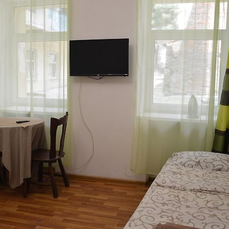 Cozy Apartment In The Center Of Leópolis Exterior foto